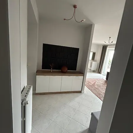 Apartment 123